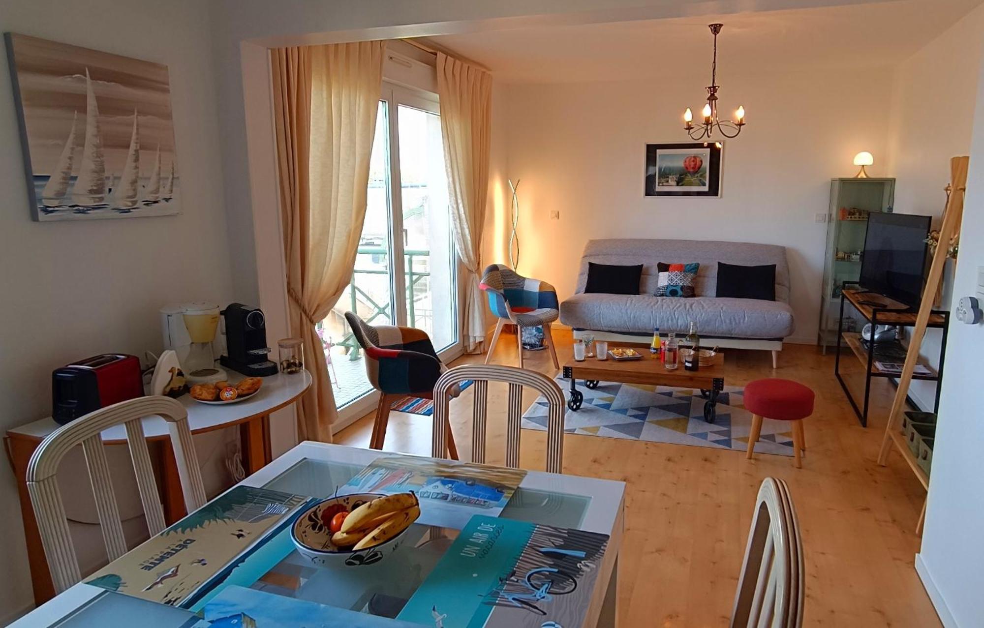 A 8 Min A Pieds De La Plage, Du Centre Et Du Brittany Ferries Ouistreham